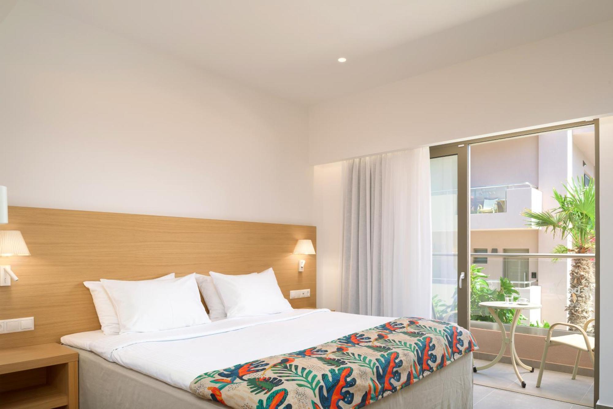 High Beach Resort Malia  Ngoại thất bức ảnh